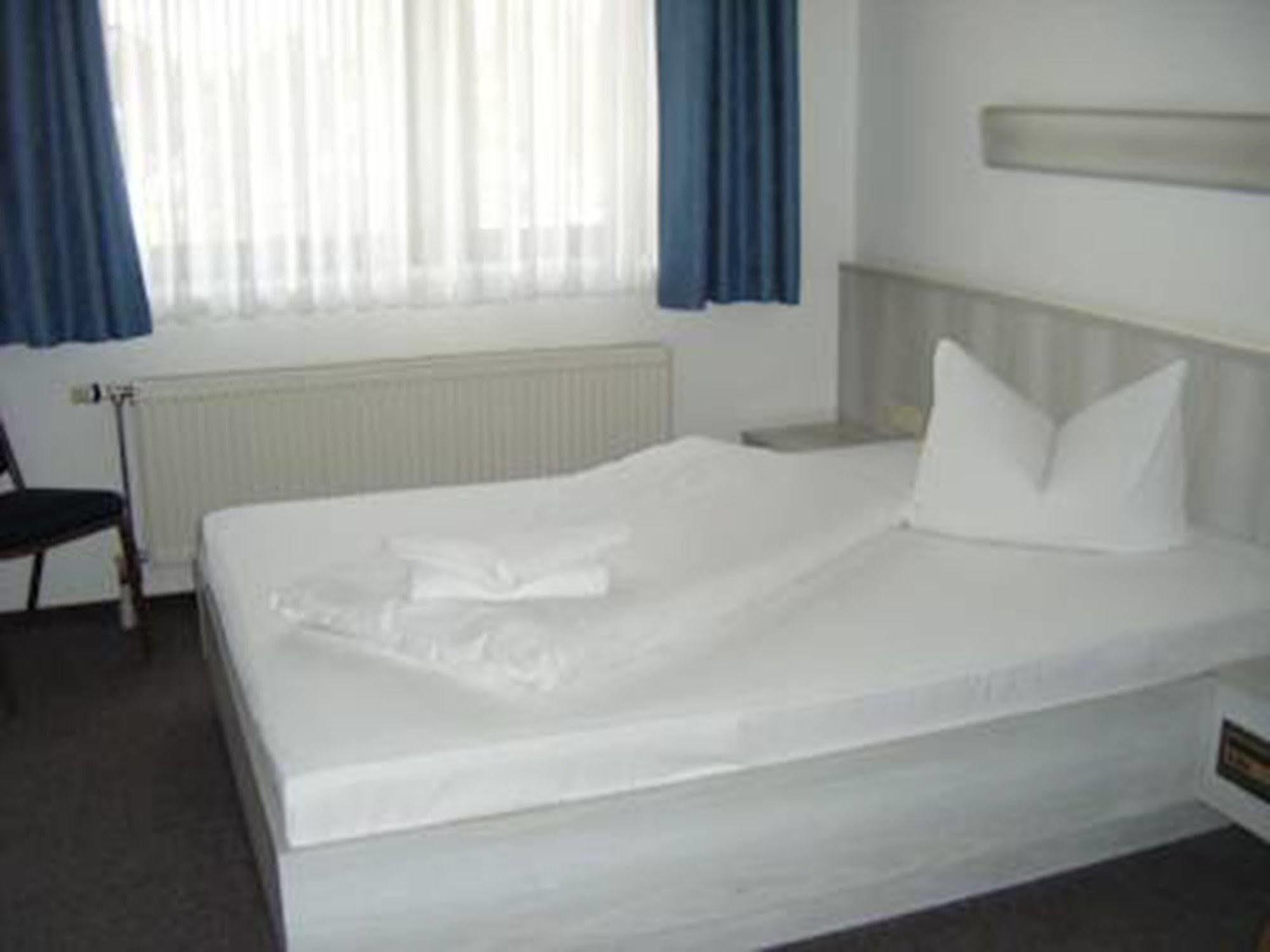 Hotel Central-hotel Tegel Berlim