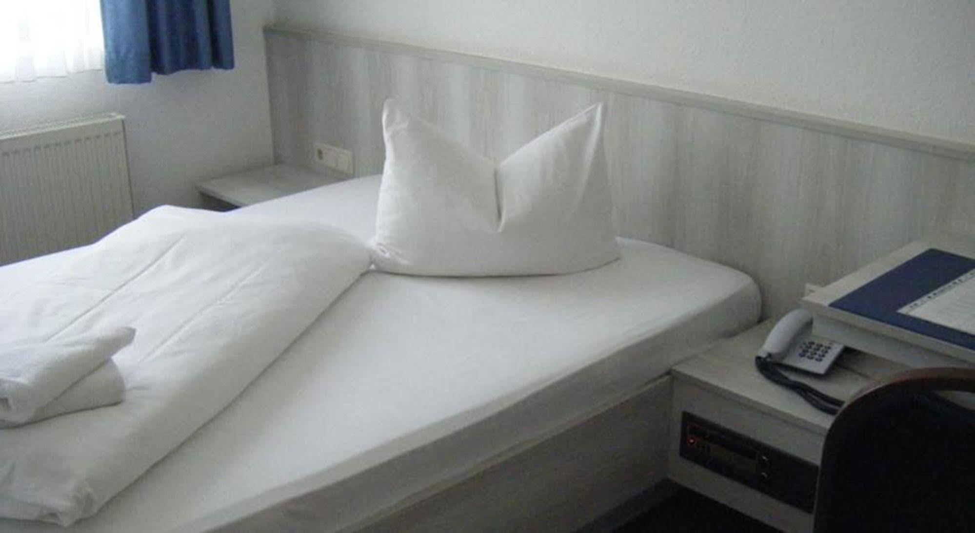 Hotel Central-hotel Tegel Berlim